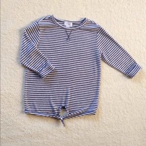 Girls Old Navy Striped quarter sleeve top!